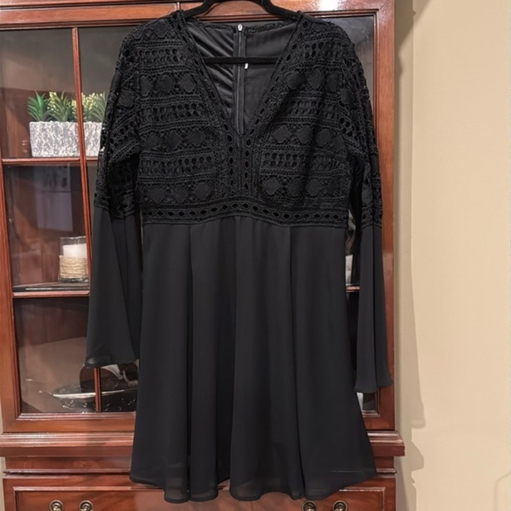 Black Lace boutique dress x-large